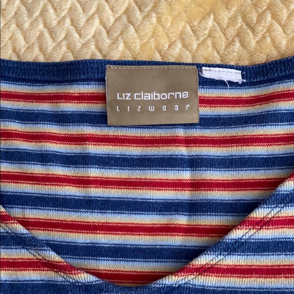 Liz Claiborne size medium shirt with 3/4” sleeves - Picture 4 of 4